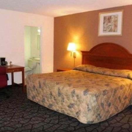 Rodeway Inn Youngstown Luaran gambar