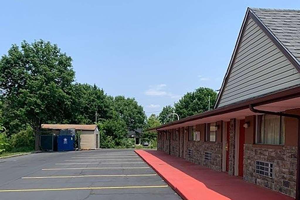 Rodeway Inn Youngstown Luaran gambar