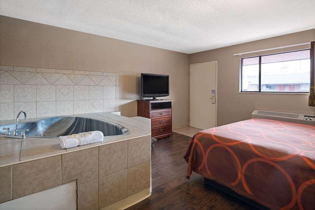 Rodeway Inn Youngstown Bilik gambar